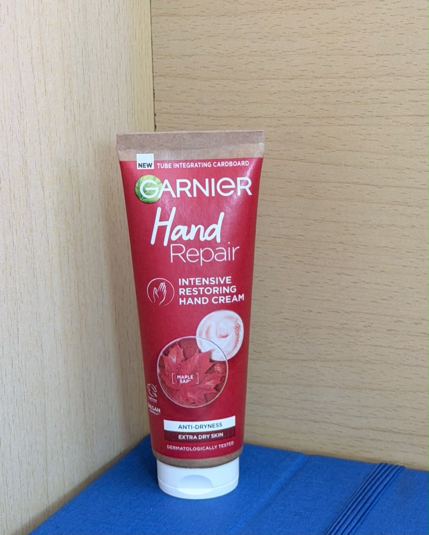 Garnier Hand Repair intensive restoring hand cream tube